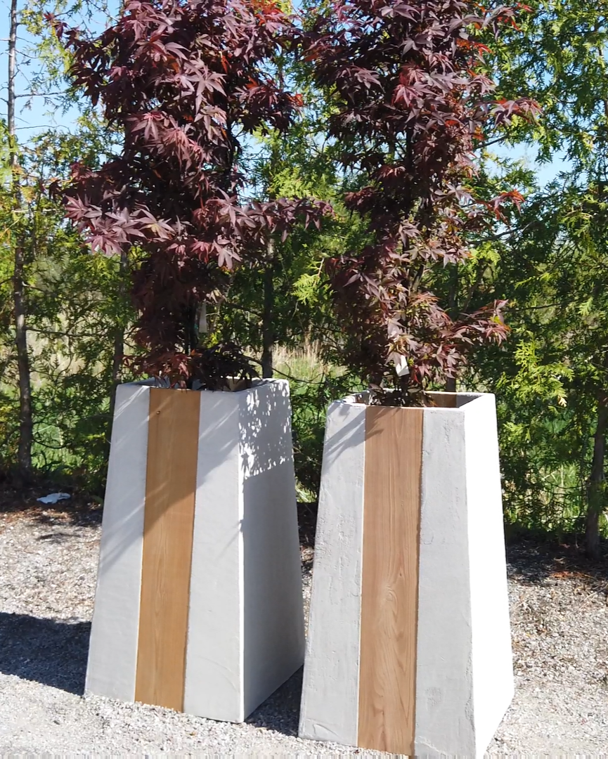 Reversible Cedar Accent Planter – Weatherproof Cement Finish Design (White, Gray, Black)