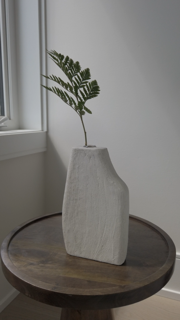 Modern Organic Vase - Japandi Decor