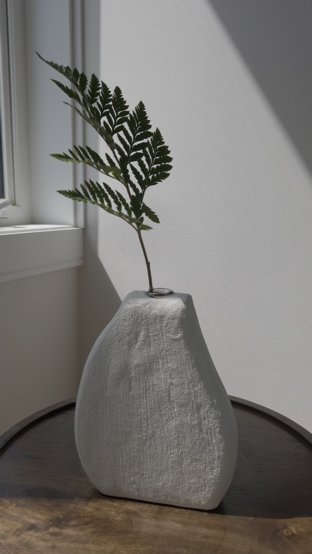 Modern Organic Vase - Japandi Decor