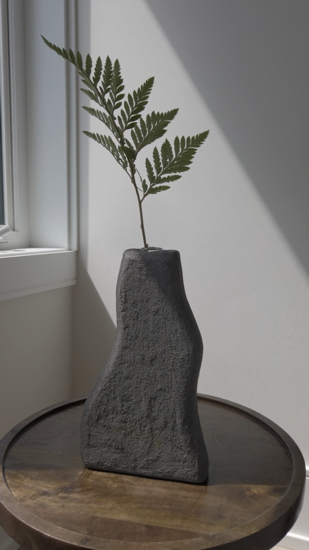 Modern Organic Vase - Japandi Decor